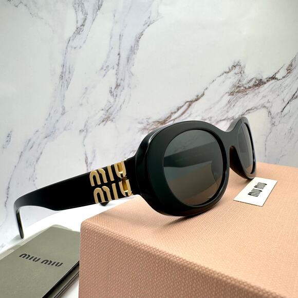 New MIU MIU Sunglasses - Picture 12 of 16